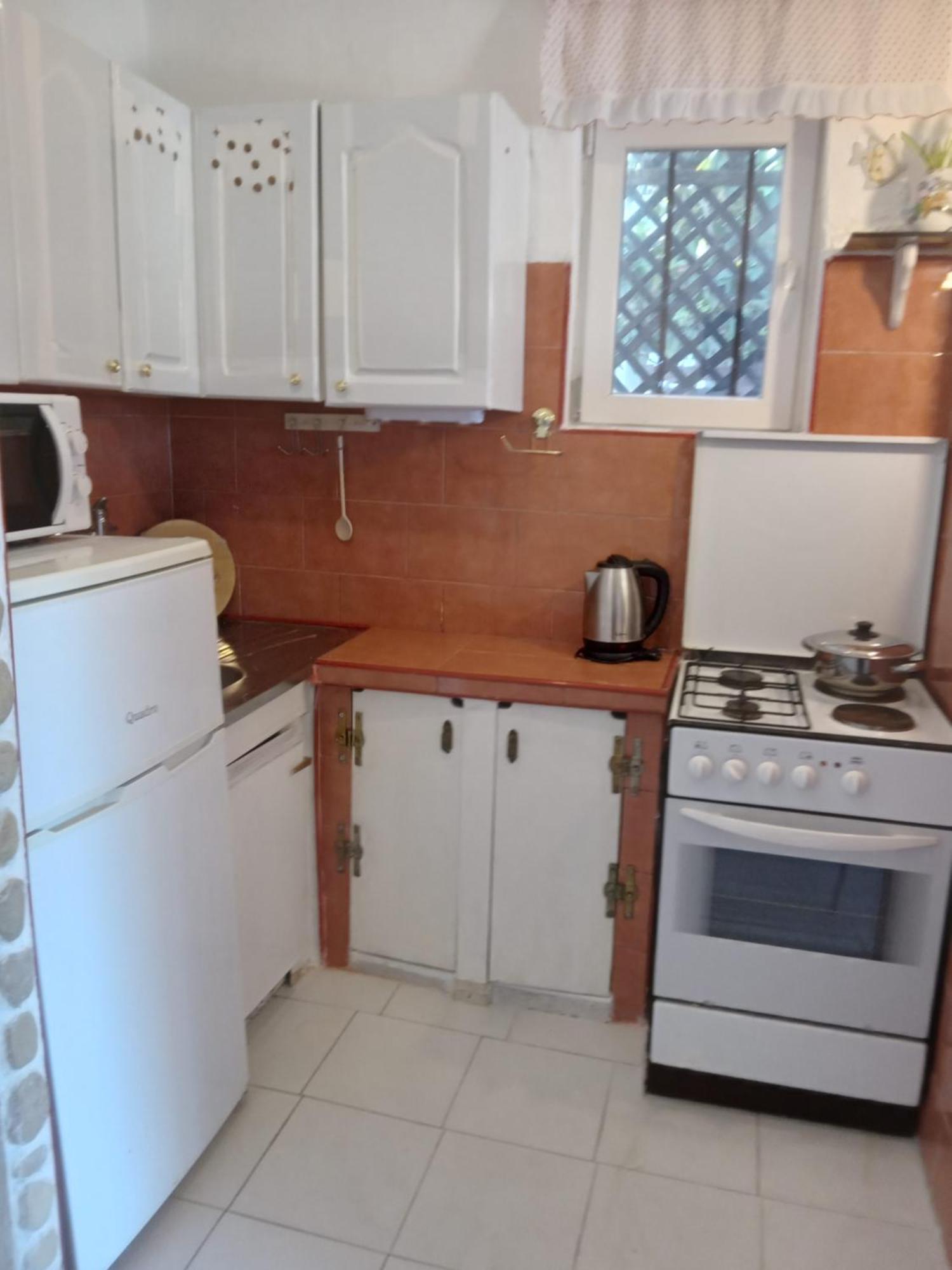 Apartment Ma'Re Supetar Extérieur photo