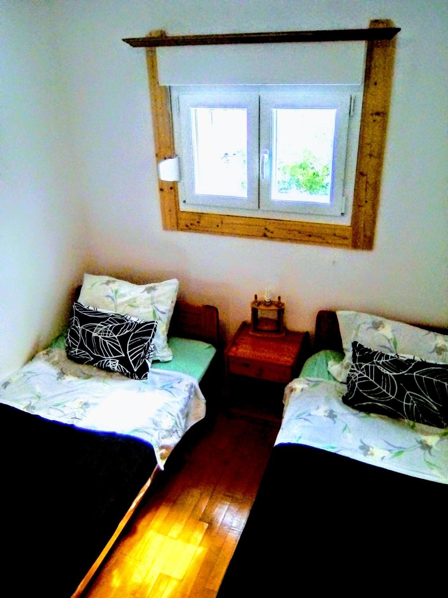 Apartment Ma'Re Supetar Extérieur photo