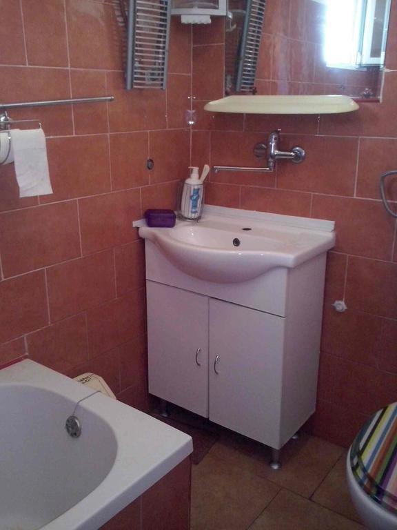 Apartment Ma'Re Supetar Extérieur photo